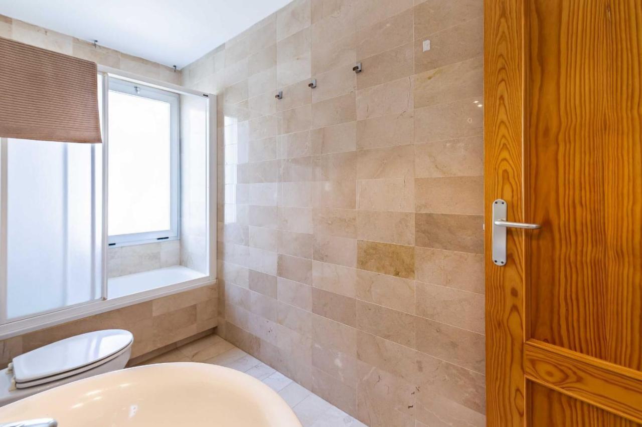 Fuengirola Los Boliches Paseo Maritimo Rey De Espana Esquina Lope De Vega 1 Dormitorio Mas Sofa Cama Salon Mas Cama Supletoria ภายนอก รูปภาพ