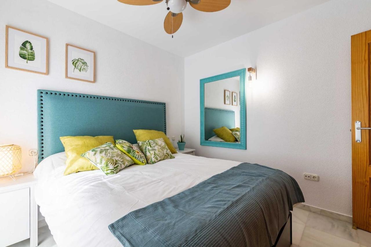 Fuengirola Los Boliches Paseo Maritimo Rey De Espana Esquina Lope De Vega 1 Dormitorio Mas Sofa Cama Salon Mas Cama Supletoria ภายนอก รูปภาพ
